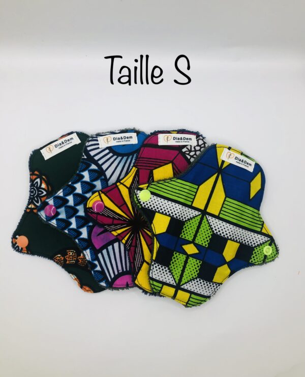 Serviette hygiénique lavable et réutilisable